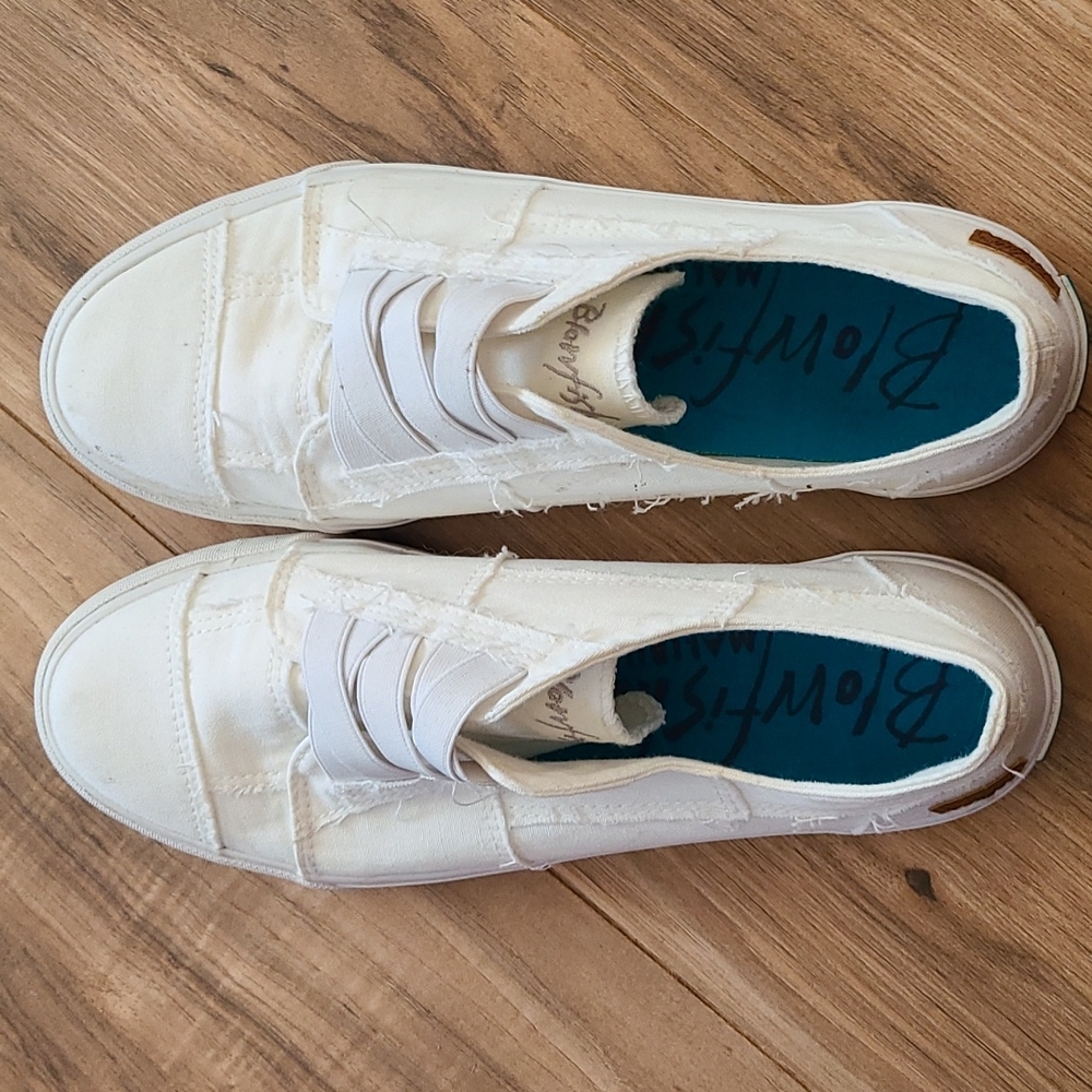 Blowfish slip on size 11